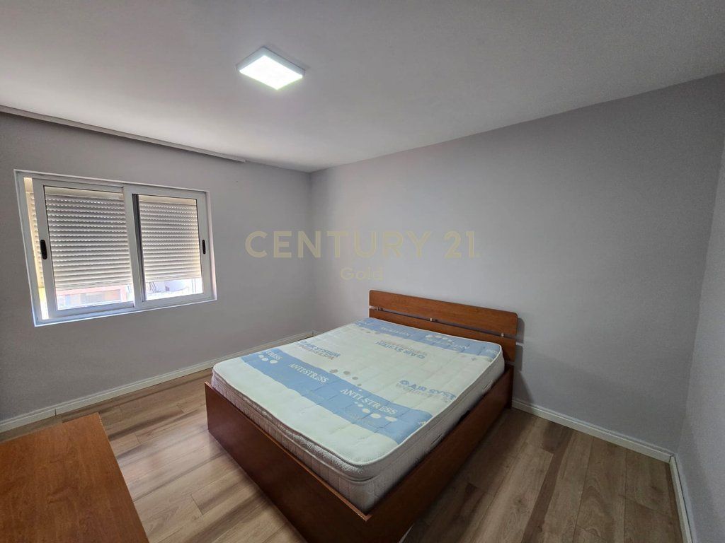 Apartament 1+1 per shitje prane shkolles se baletit 115,000 € 10,700,000 Lekë