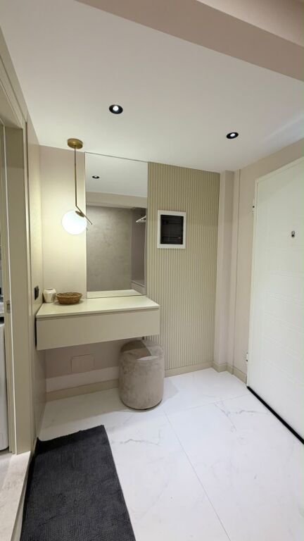 Apartament 2+1+2 per qira te Liqeni i Thate !