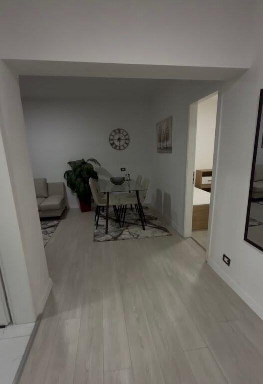 Jepet me qira 2+1+1 Rruga e Elbasanit 600€