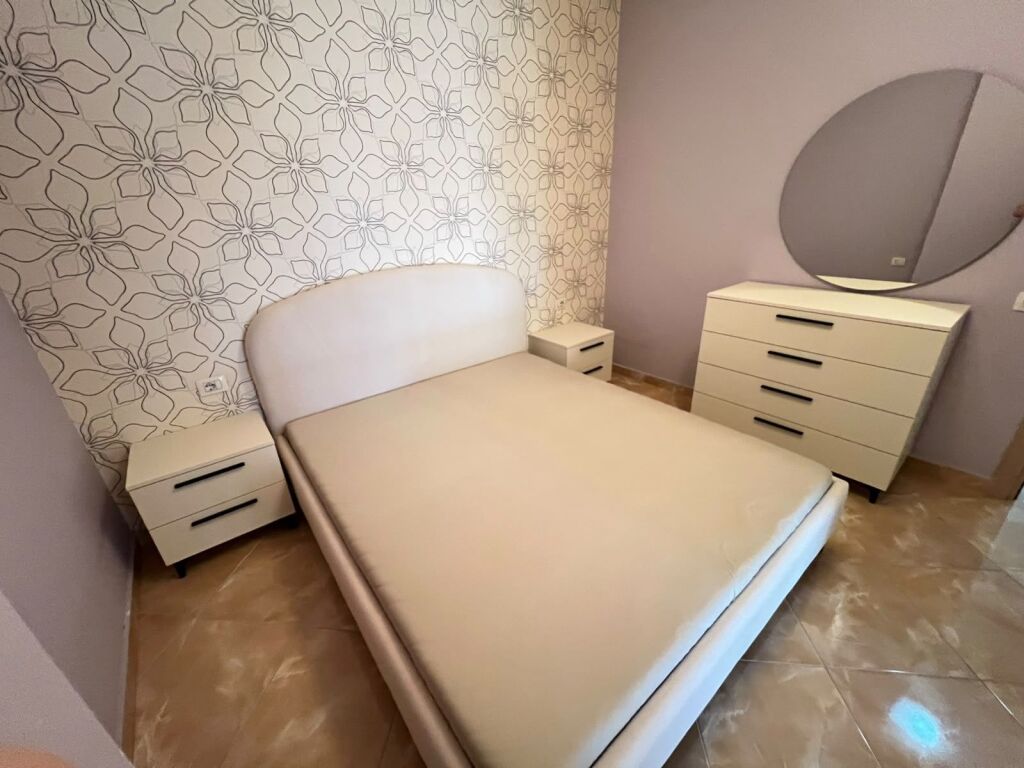 Apartament Me Qera 2+1 Tek Tregu Elektrik (ID B2202101) Tirane