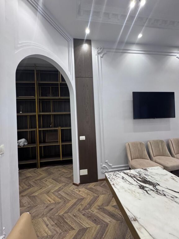 Office for rent at Amerikan 3