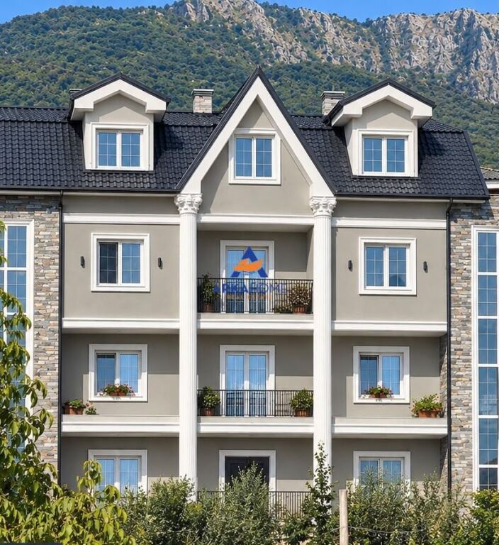 SHITET VILE 4-KATESHE NE " SHKOZE " 980,000 EURO I DISKUTUSHEM