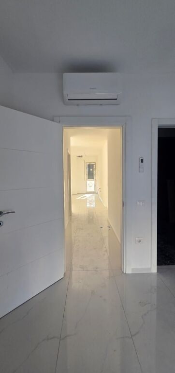 Office for Rent 2+1 Near the New Boulevard (ID BZ21054) Tirana
