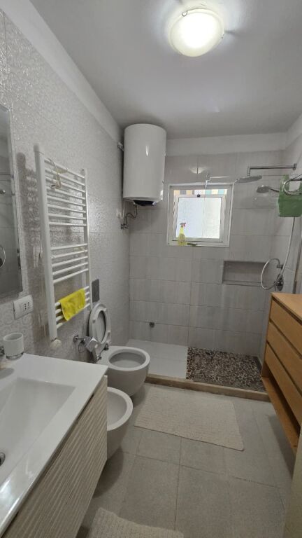 Qera , Apartament 2+1 , Rruga Dritan Hoxha , Tirane