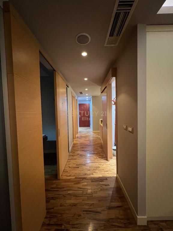 AMBIENT BIZNESI ME QIRA –RRUGA FERIT XHAJKO 1,500 € /Muaj 140,000 Lekë /Muaj