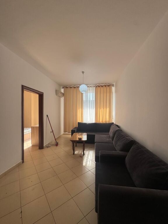 Apartament me qera 1+1 - 📍Jordan Misja ,prane kompleksit Gener 2- 450 mije leke