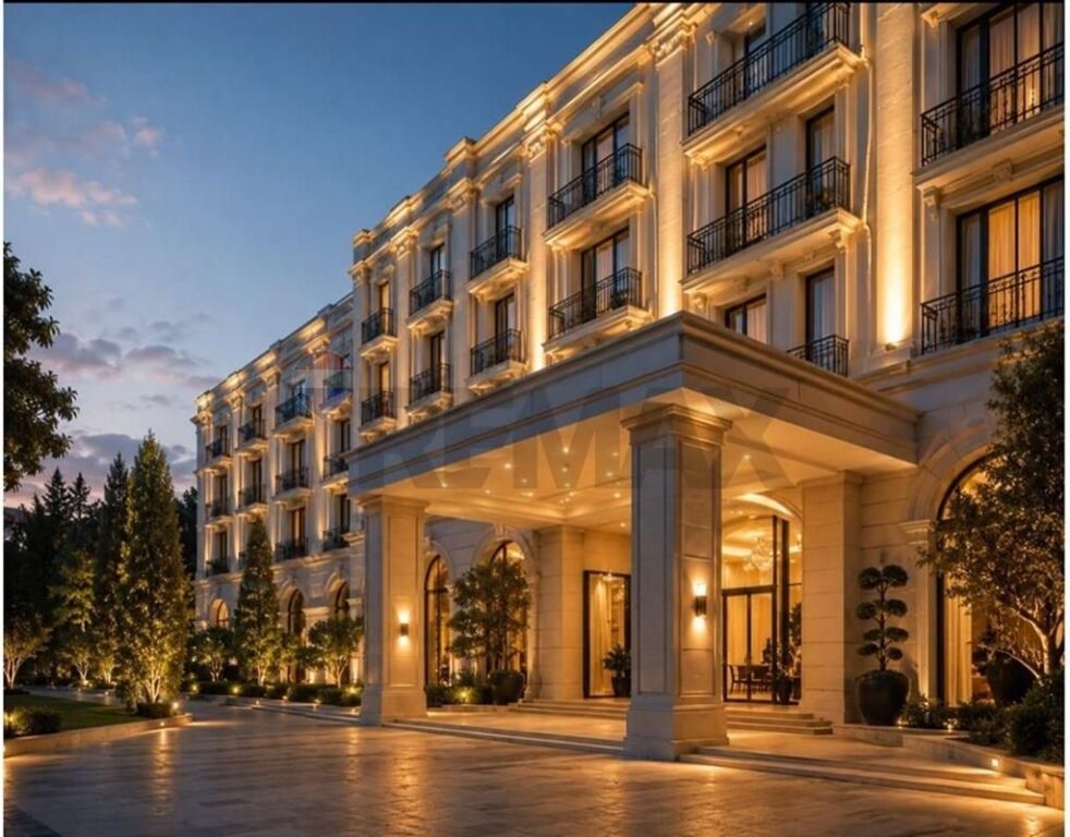 Hotel - Për Shitje - Bulevardi Zogu I, Tiranë