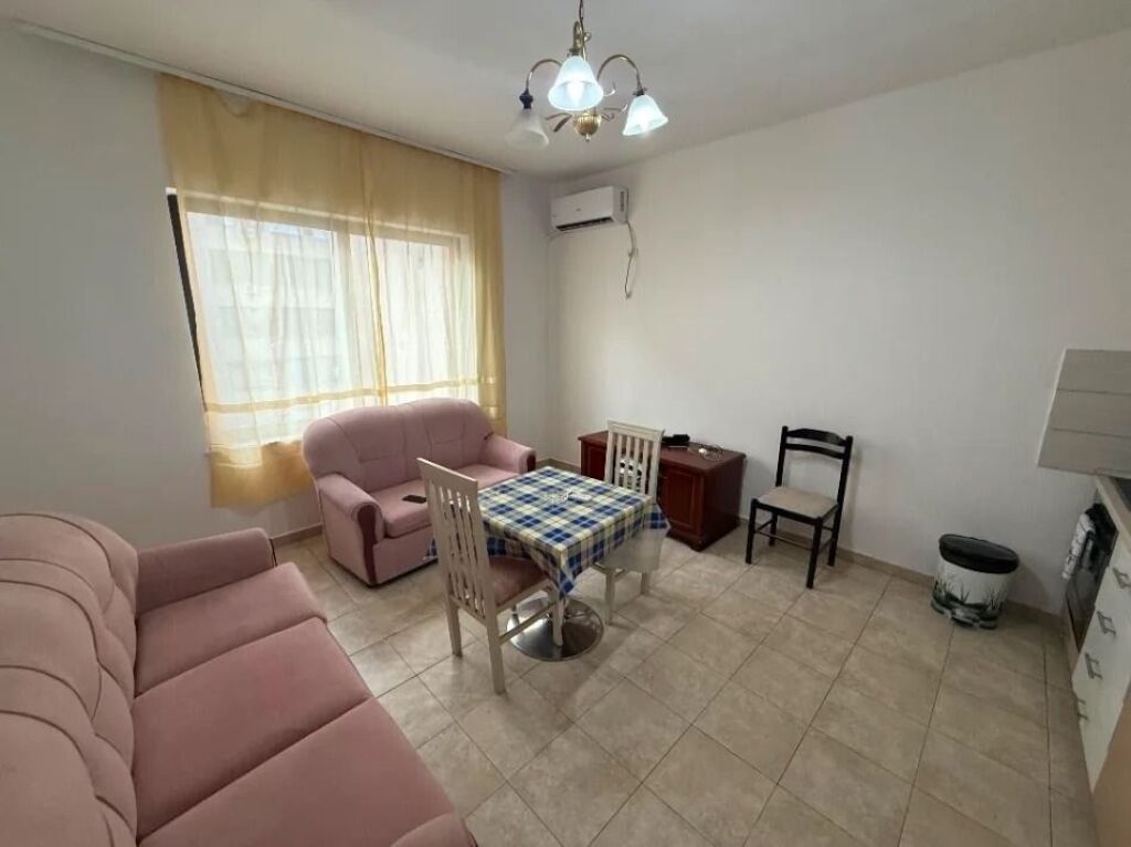 APARTAMENT 1+1 35,000 LEKE LAPRAKE