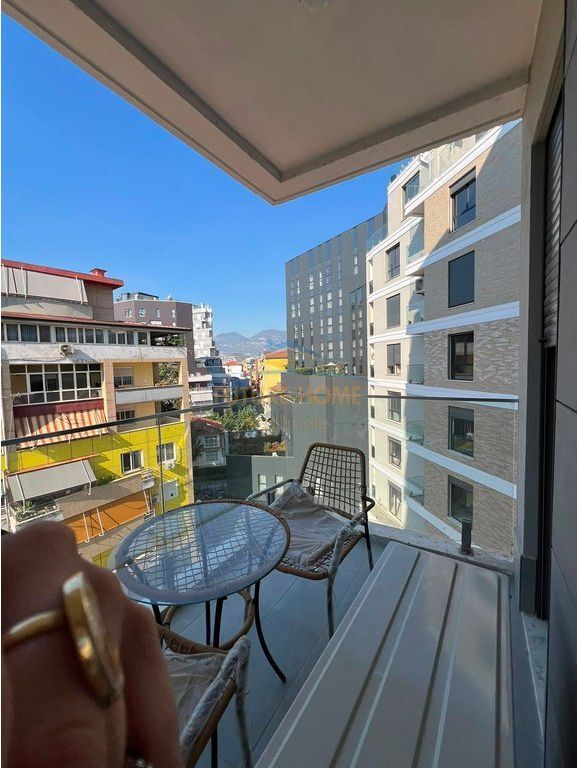 JEPET ME QIRA APARTAMENT 1+1+ POST PARKIMI , SELVIA, TIRANE 820 €
