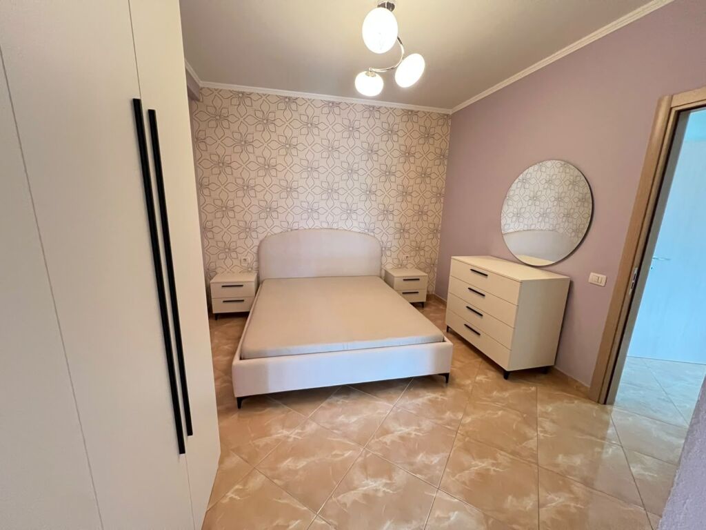 Apartament Me Qera 2+1 Tek Tregu Elektrik (ID B2202101) Tirane