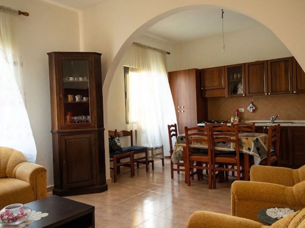 20668516🏢✨ 3-STORY VILLA FOR SALE IN THE SHIJAK AREA✨🏢
