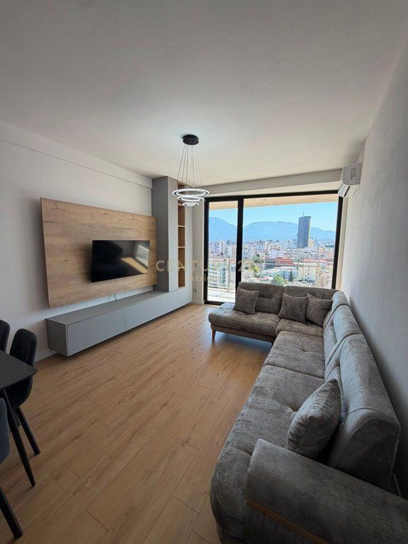 Apartament Premium 3+1+Post Parkimi me Qera, Mine Peza