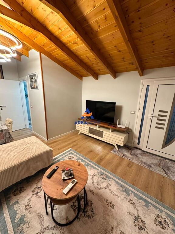 AFFITTASI CASA PRIVATA " VILLETTE AMERICANE " 50.000 LEKE
