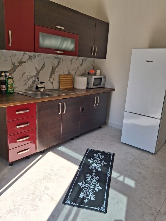 APPARTAMENTO IN AFFITTO 2+1 21 DHJETORI 75.000 LEKE FH-92535
