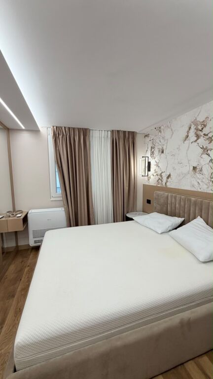 Apartament 2+1+2 per qira te Liqeni i Thate !