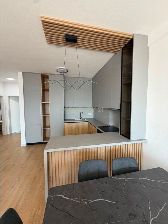 Apartament Premium 3+1+Post Parkimi me Qera, Mine Peza