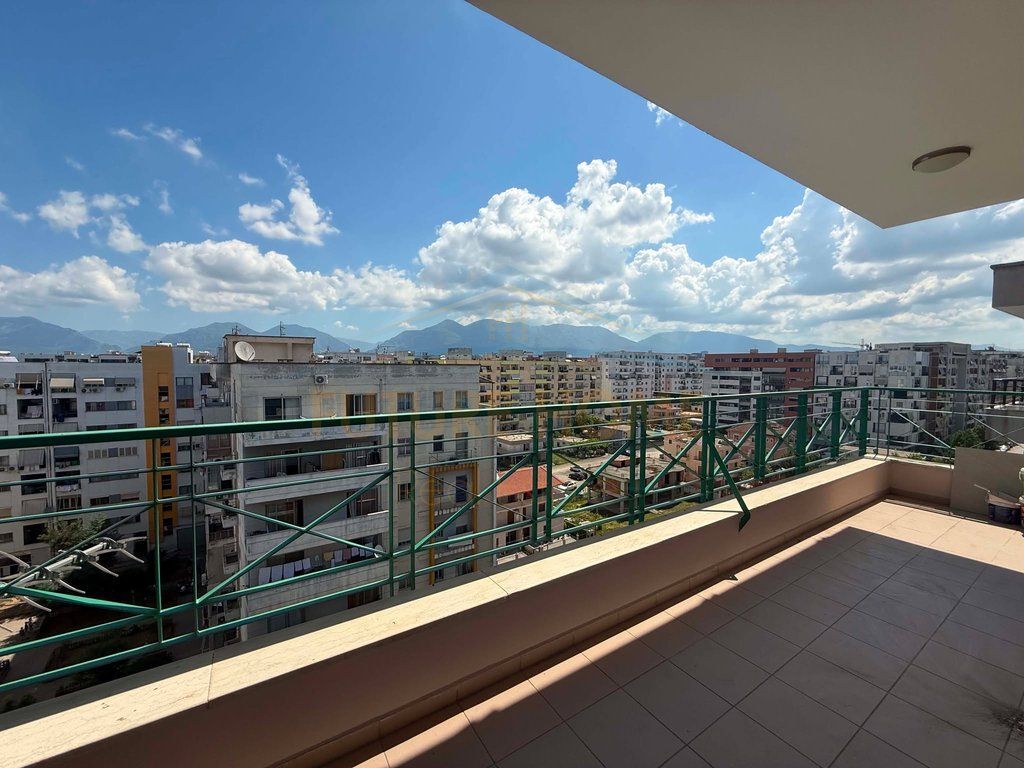 Shitet Apartament 2+1+2, Unaza e Re