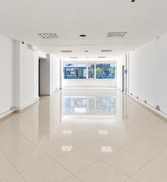 Ambient biznesi me qira në Astir, 165 m²