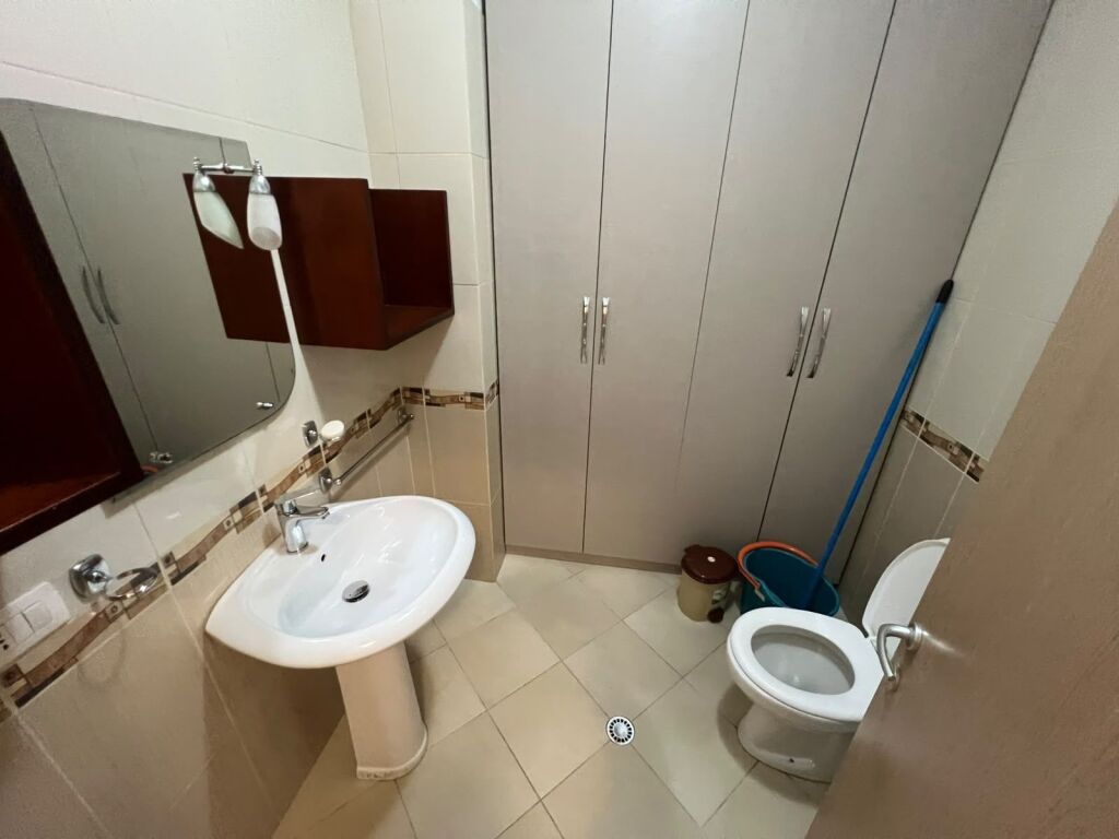 Apartament Me Qera 2+1 Tek Tregu Elektrik (ID B2202101) Tirane