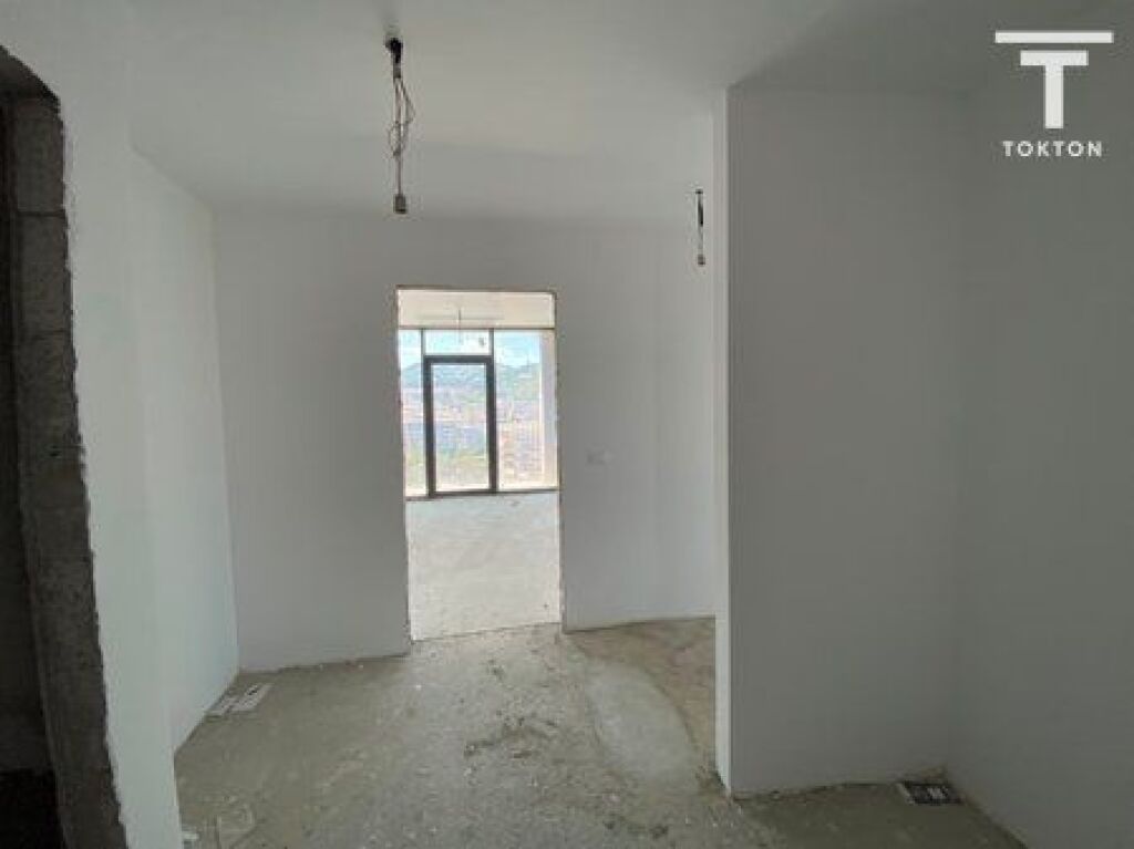 SHITET, APARTAMENT 2+1+2+POST PARKIMI, LAKE VIEW RESIDENCE, LIQENI ARTIFICIAL, TIRANË