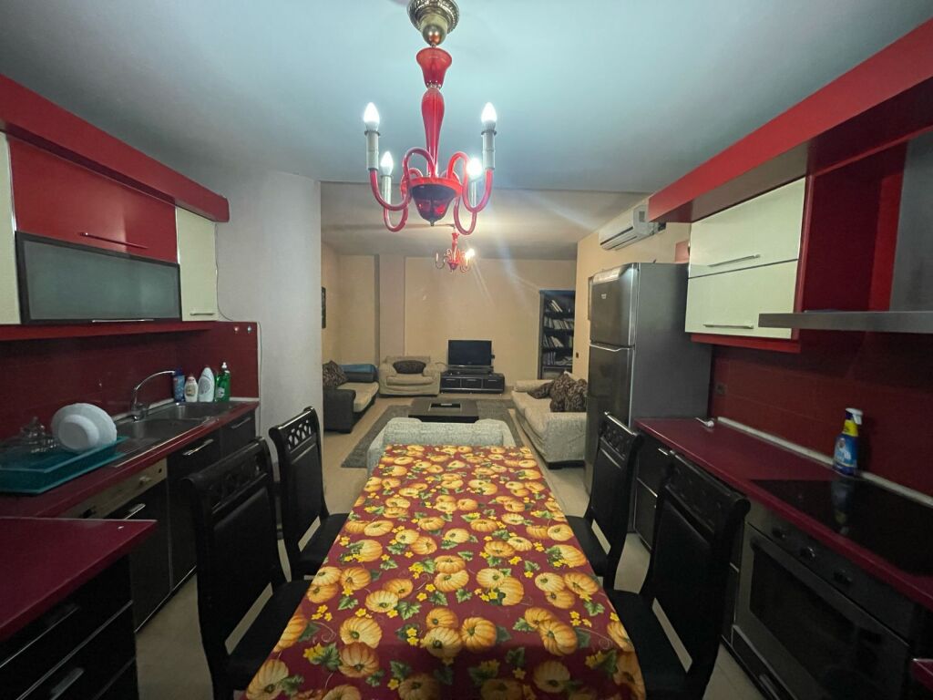 Apartament me qera 3 + 1 / kontakt 
