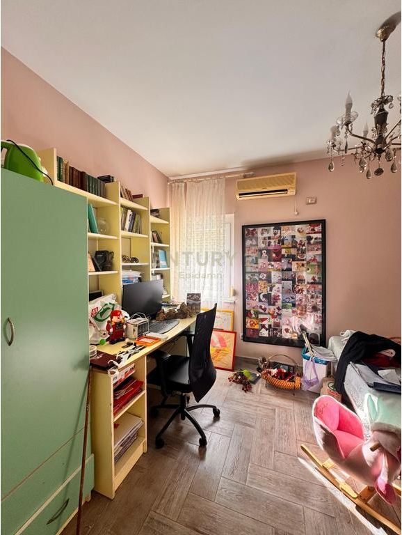 Penthouse me qira në zemër të Vollgës   1,000 € /Muaj