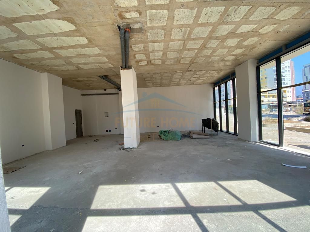 Affitto, Locale Commerciale, Campo di Aviazione, Residenza Turdiu, Tirana.