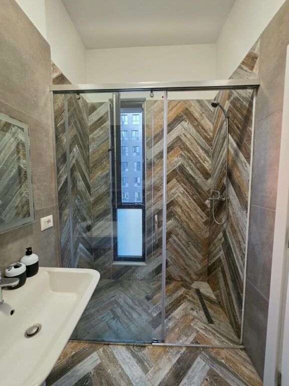 For Rent: 3+1+2 Bathrooms + 1 Parking Space 📍Square 21 Complex⚜️ (Kavaja Street - Near 21 Dhjetori) || Building Year 2021 - 5th Floor - Storage 45m² | €1300/Month
