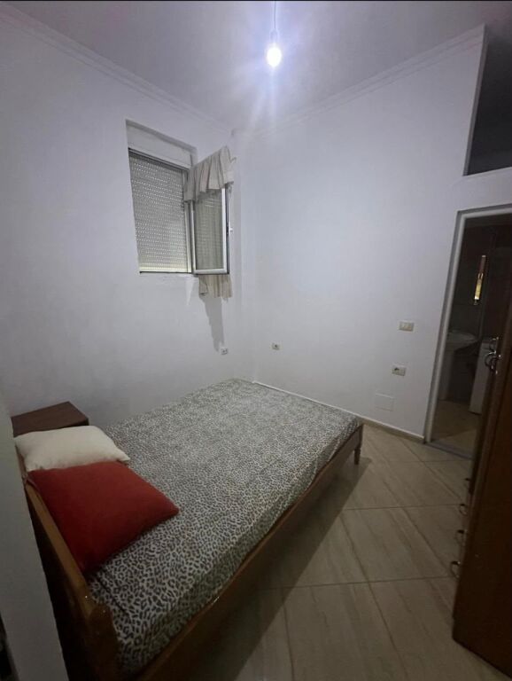 Rent | Shtëpi private 1 + 1 | Vilat Gjermane | 300 €/month