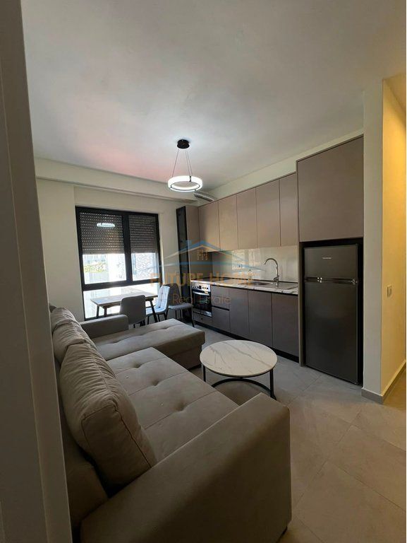 JEPET ME QIRA APARTAMENT 1+1+ POST PARKIMI , SELVIA, TIRANE
