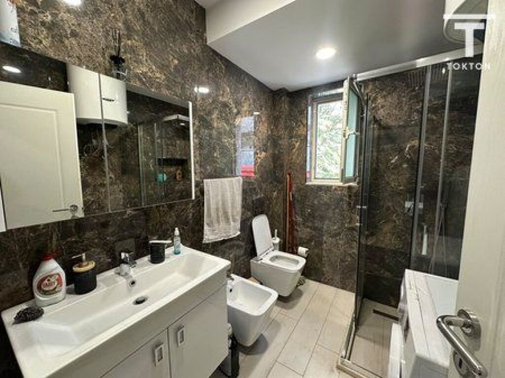 QIRA, APARTAMENT 2+1, RRUGA E DURRËSIT, TIRANË