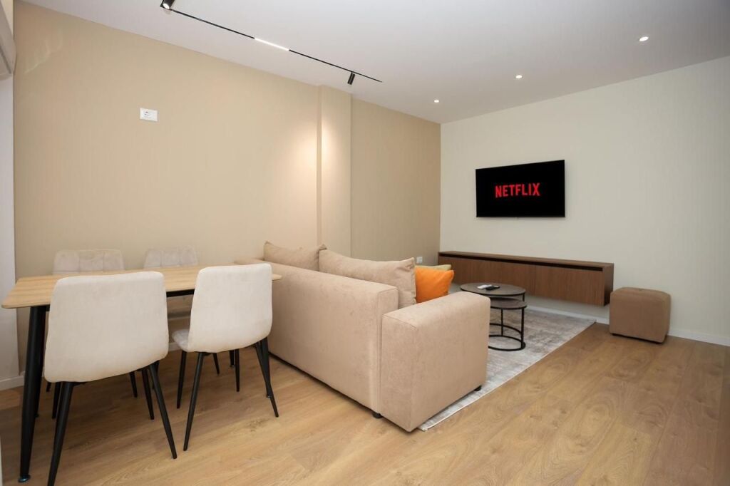 ✨ APARTAMENT 1+1 PËR SHITJE – MYSLYM SHYRI | TOP LOCATION ✨