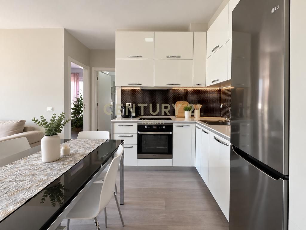 Apartament 2+1+2📍 Liqeni i thatë