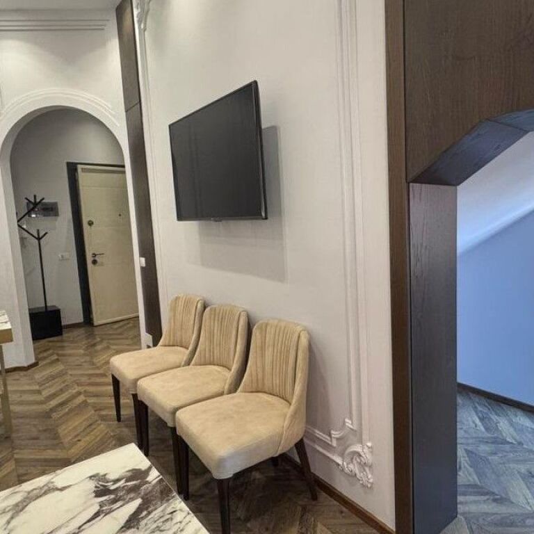 🏢 OFFICE FOR RENT – GOLDEN PARK 3 | NEAR KAVAJË ROAD