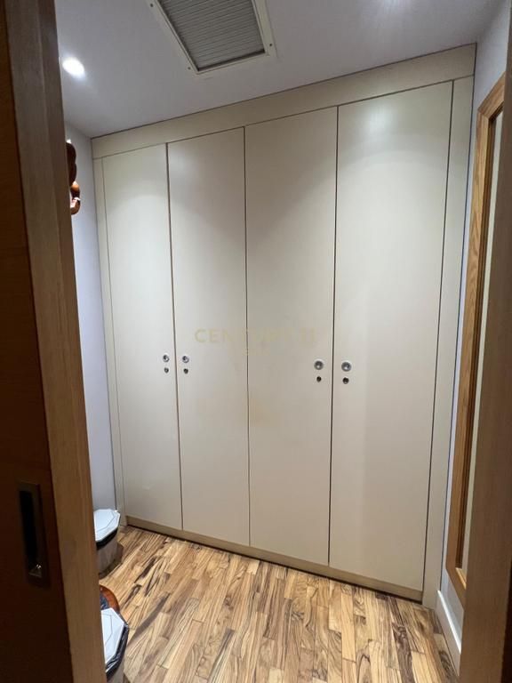 AMBIENT BIZNESI ME QIRA –RRUGA FERIT XHAJKO 1,500 € /Muaj 140,000 Lekë /Muaj
