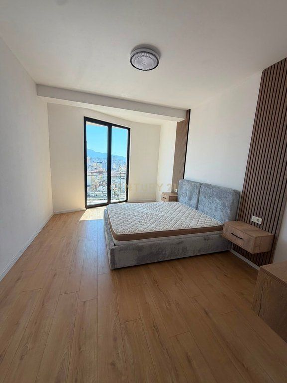 Apartament Premium 3+1+Post Parkimi me Qera, Mine Peza
