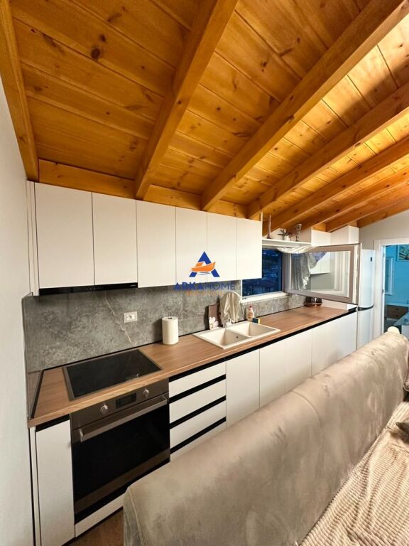 AFFITTASI CASA PRIVATA " VILLETTE AMERICANE " 50.000 LEKE