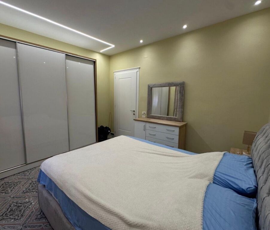 Apartament me qera 2+1+ parkim  Ish Sheshi Shqiponja