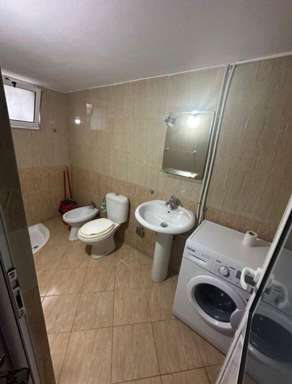 Rent | Shtëpi private 1 + 1 | Vilat Gjermane | 300 €/month