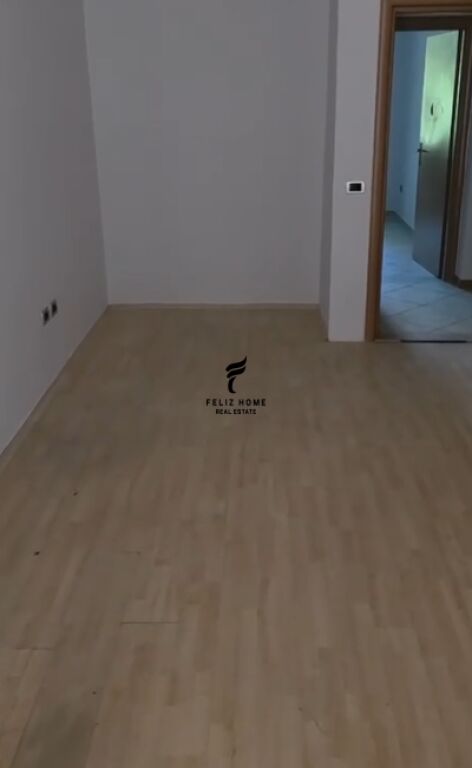 UFFICIO IN AFFITTO 110M2 BLOCCO 90.000 LEKE FH-92584