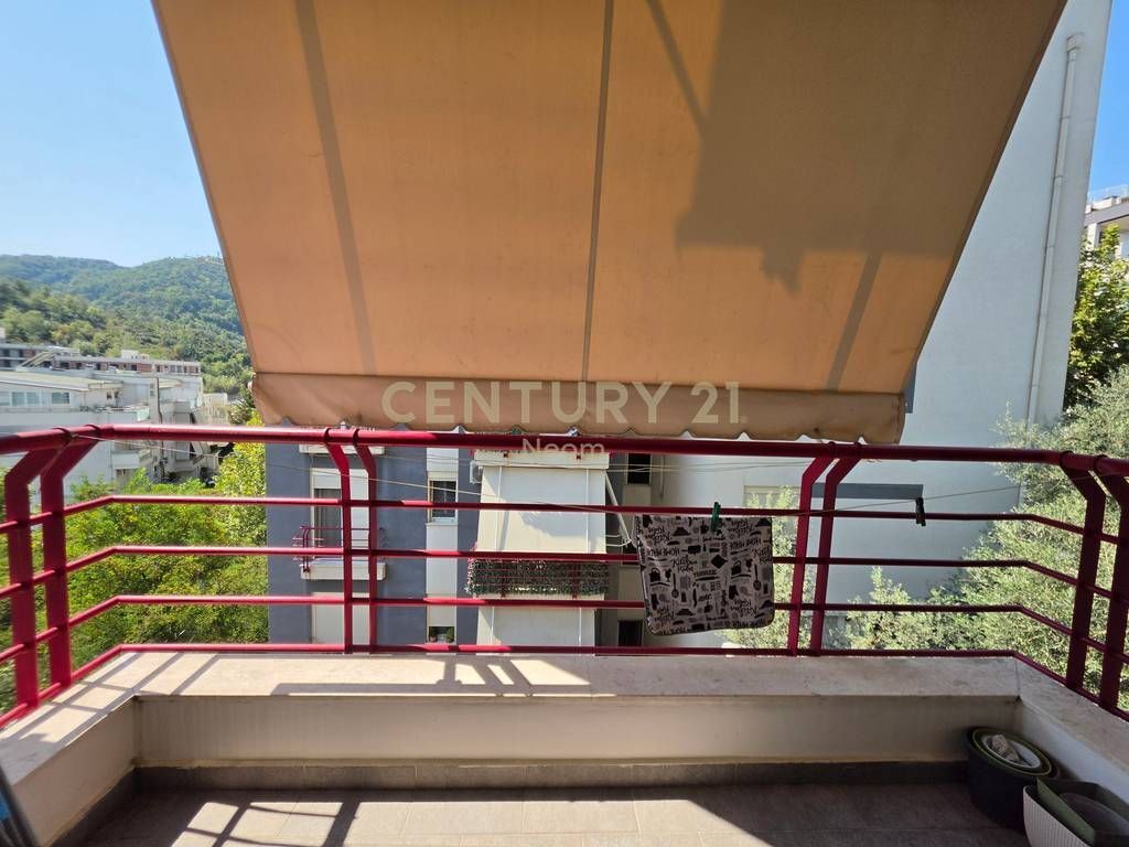 Apartament 2+1+2📍 Liqeni i thatë