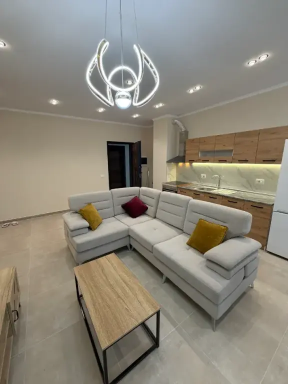 Qera | Apartament 1 + 1+ Bllk | 5 Maji | 520 €/muaj