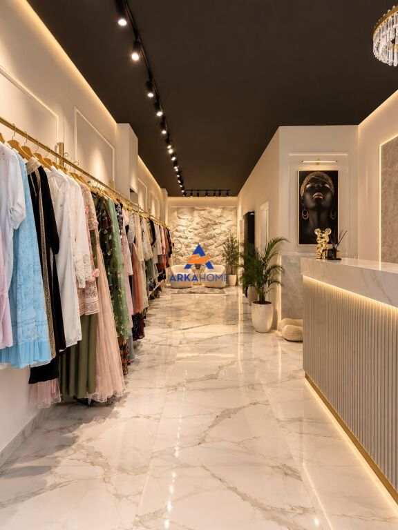 BUSINESS FOR SALE - SHOP 70 M2 " KRISTAL CENTER, PARIS MUNICIPALITY " 17,000 EURO