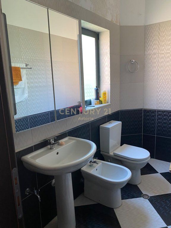 Apartament 2+1+2 📍 Shkoze