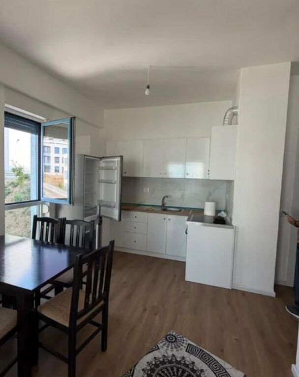 Apartament me qera 1+1 Fresk te Oxa