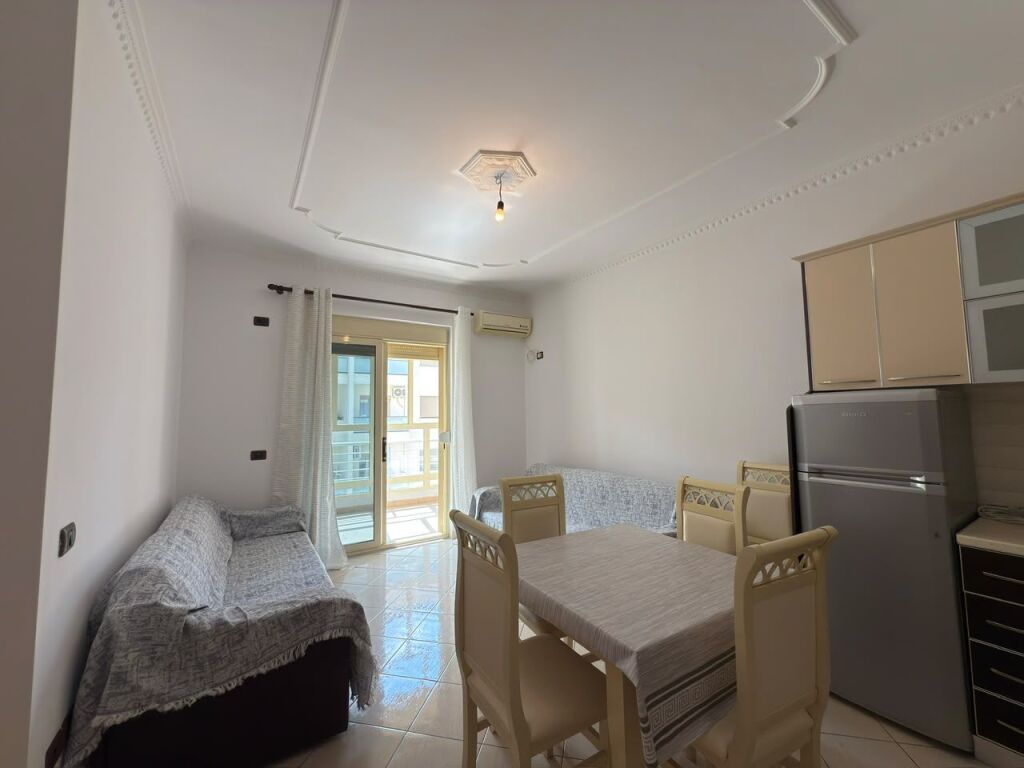 Long-term apartment rental – Lungomare, Vlorë