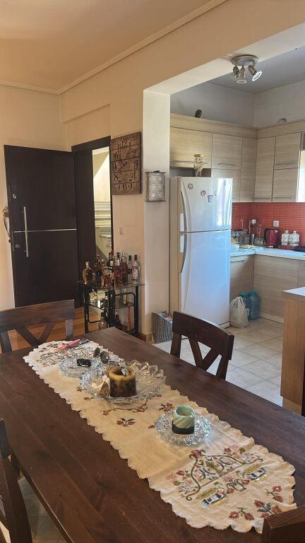 JEPET ME QIRA – KATI I TRETË I NJË VILE | 2+1 + PARKIM | KODRA E PRIFTIT, TIRANË