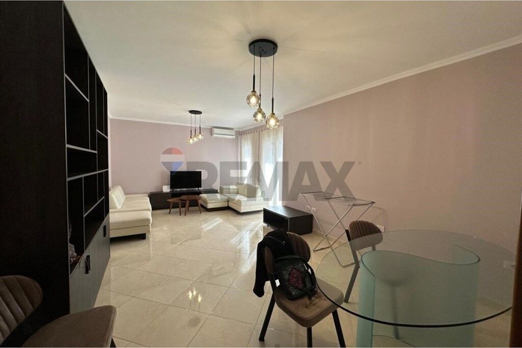 Shitet Apartament 2+1 tek Home Plan