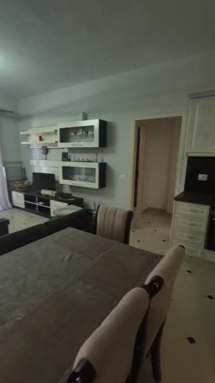 Apartament 2+1 per qera Yzberisht !