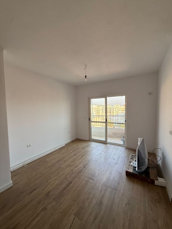 Appartamento 1+1 in vendita ad Astir, vicino al Complesso Fratari, Yzberisht, Kashar.